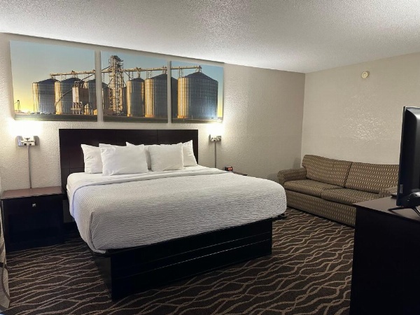Days Inn & Suites by Wyndham Casey image 20