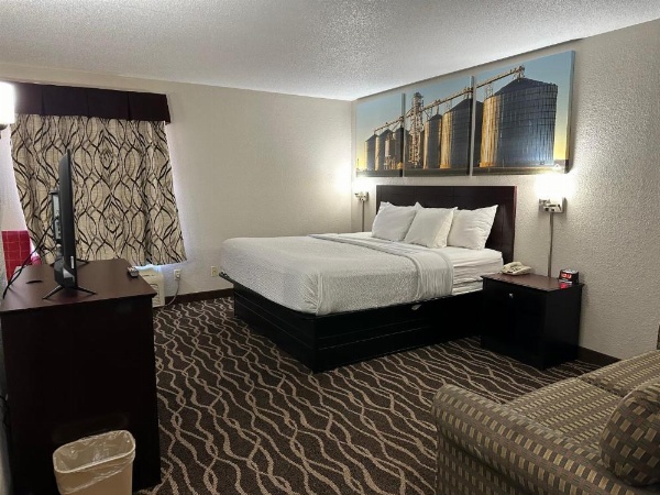 Days Inn & Suites by Wyndham Casey image 21